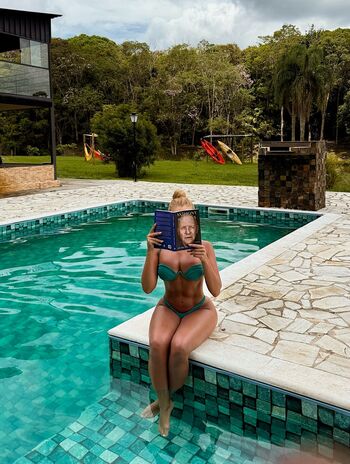 Full leaked Gabi lopes page private onlyfans photo