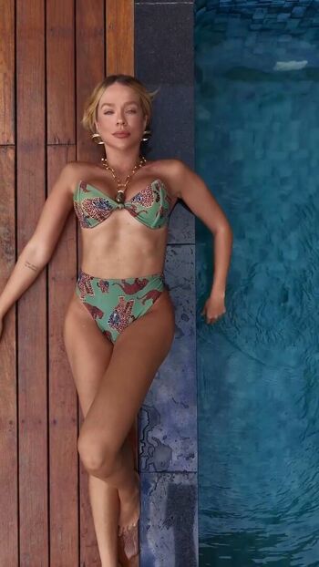Full leaked Gabi lopes private onlyfans photo