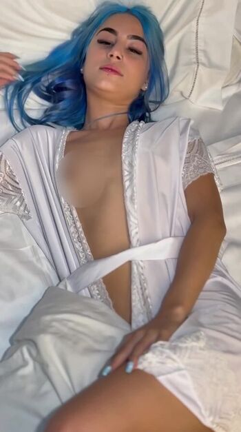 Full leaked Gabiblue private onlyfans photo