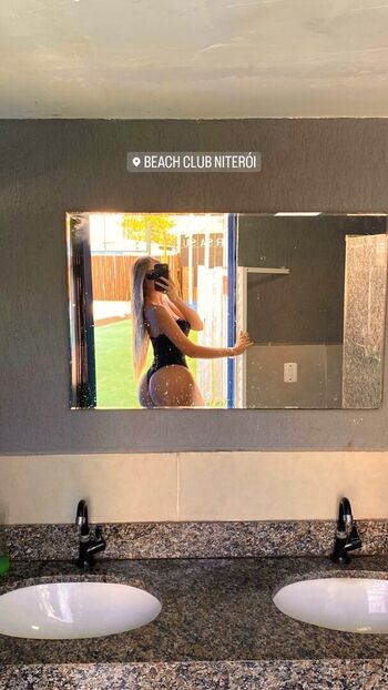 Full leaked Gabiirmattos private onlyfans photo