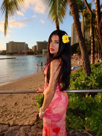 Full leaked Gal akbari private onlyfans photo