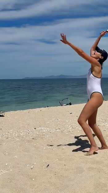 Full leaked Gal gadot private onlyfans photo