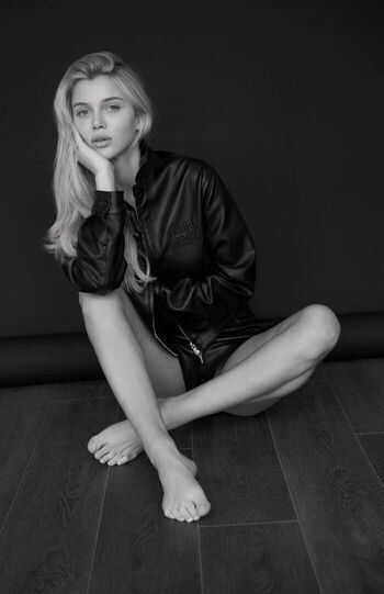 Full leaked Genlistef page private onlyfans photo