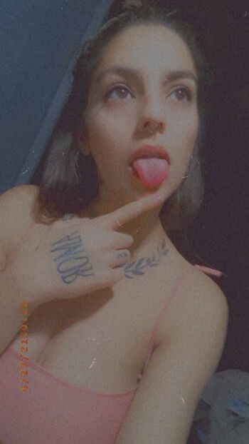 Full leaked Geralshaiel private onlyfans photo