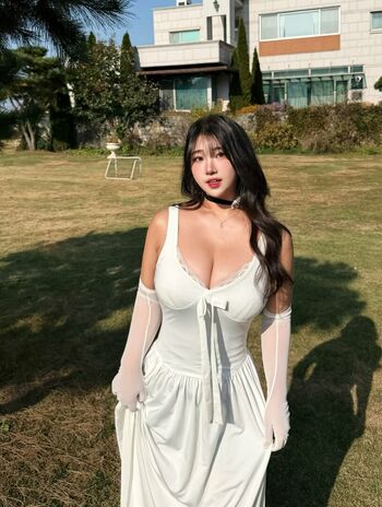 Full leaked Ggubbu page private onlyfans photo