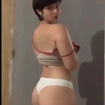 Full leaked Gi ovanag private onlyfans photo