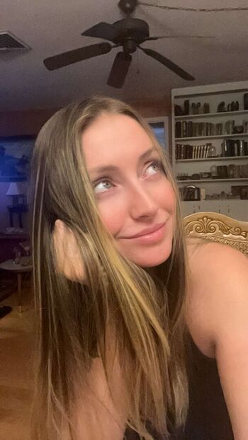 Full leaked Gia peach private onlyfans photo