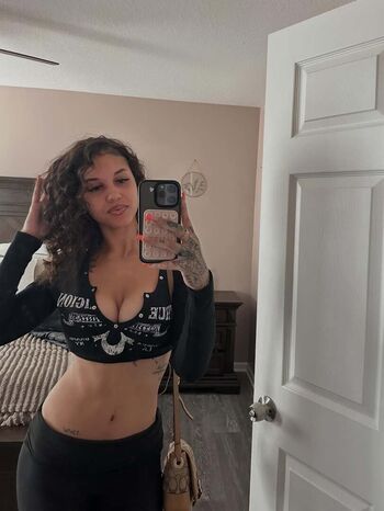 Full leaked Giavannanmoore page private onlyfans photo
