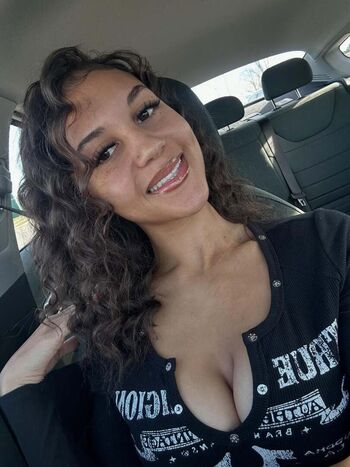 Full leaked Giavannanmoore page private onlyfans photo