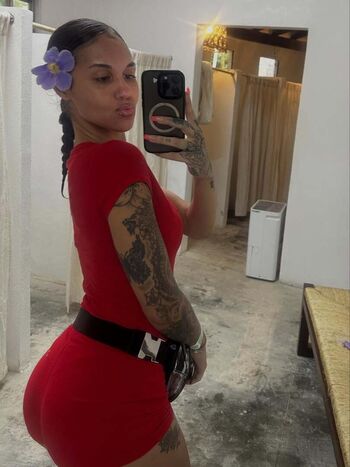 Full leaked Giavannanmoore page private onlyfans photo