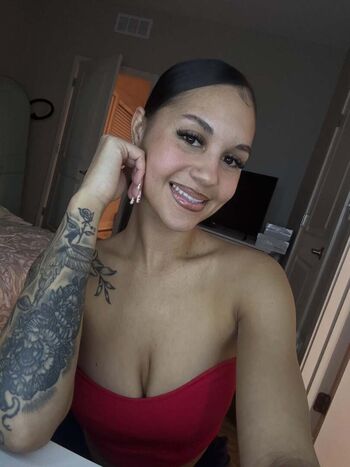 Full leaked Giavannanmoore page private onlyfans photo