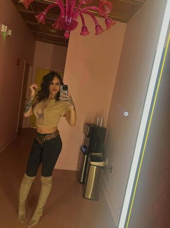 Full leaked Giavannanmoore page private onlyfans photo