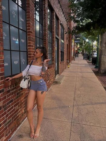Full leaked Giavannanmoore page private onlyfans photo