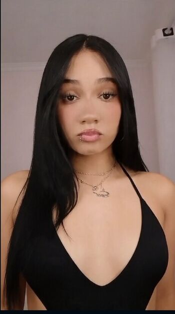 Full leaked Giovanna mono private onlyfans photo