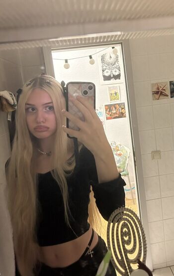 Full leaked Girl gooners page private onlyfans photo