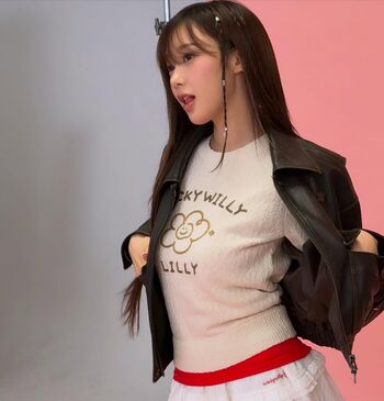 Full leaked Giselle aespa page private onlyfans photo