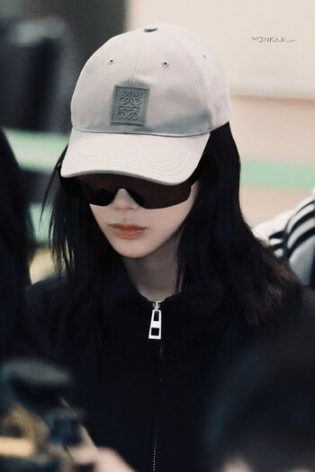 Full leaked Giselle aespa page private onlyfans photo