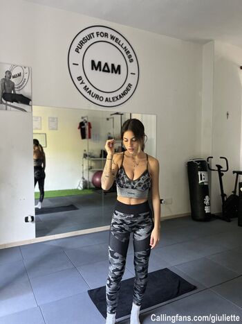 Full leaked Giulie tte page private onlyfans photo