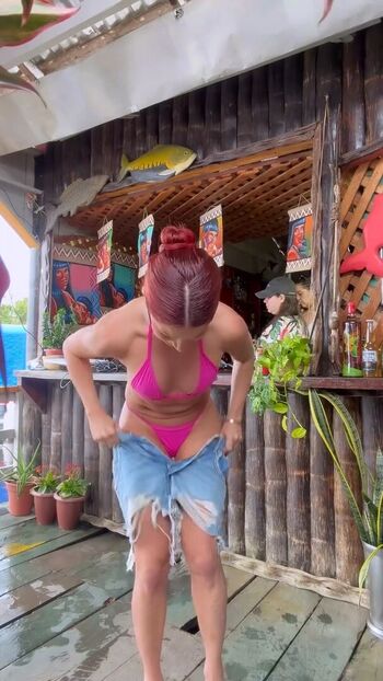 Full leaked Catiescos / private onlyfans photo
