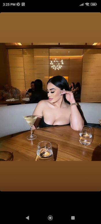 Full leaked Glamariz private onlyfans photo