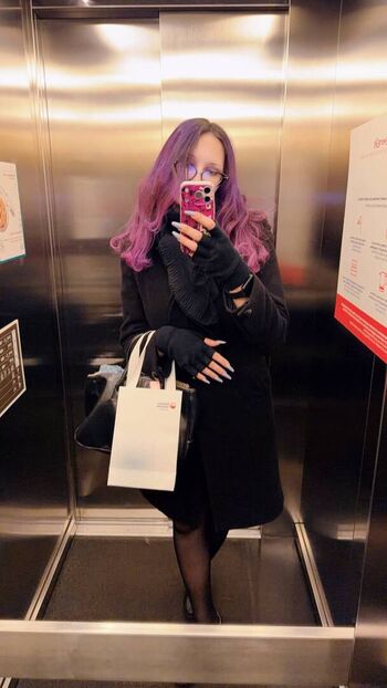 Full leaked Gliese private onlyfans photo