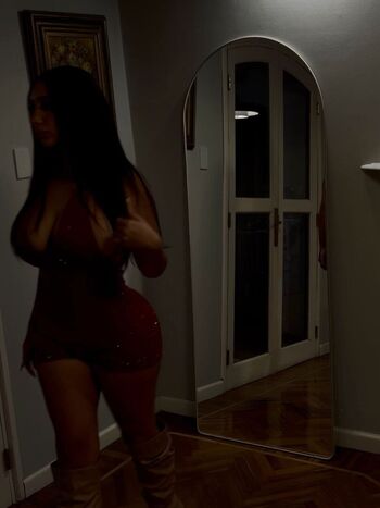Full leaked Glodrina private onlyfans photo