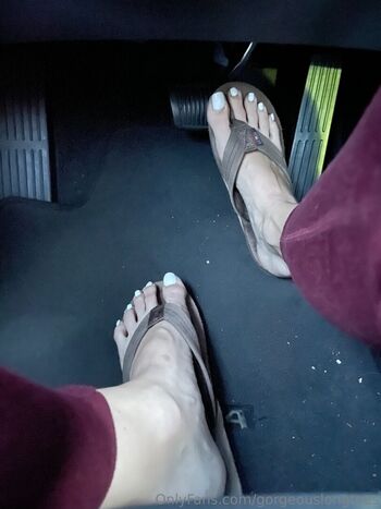 Full leaked Gorgeouslongtoes private onlyfans photo