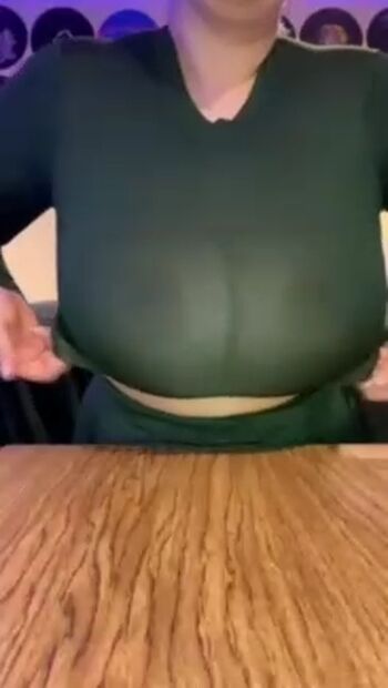 Gostosas Com Peitos Caidos