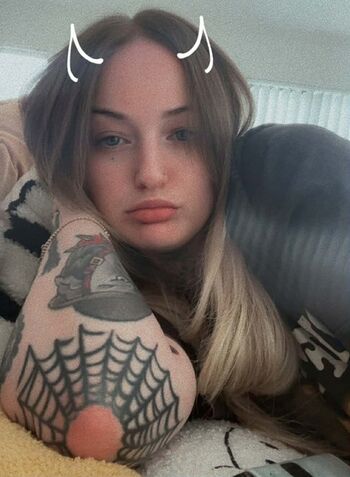 Full leaked Goth queen private onlyfans photo