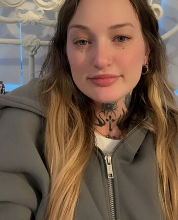 Full leaked Goth queen private onlyfans photo