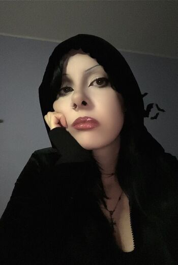 Full leaked Gothikbat private onlyfans photo