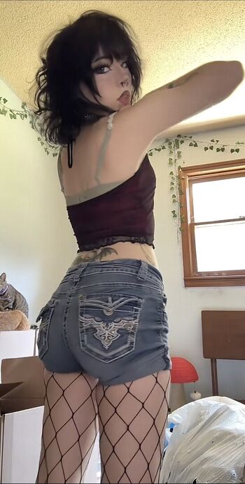 Full leaked Gothpimpbitcxh private onlyfans photo