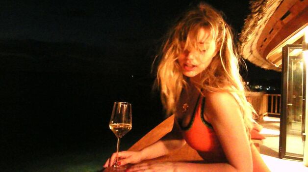 Full leaked Grace van dien private onlyfans photo