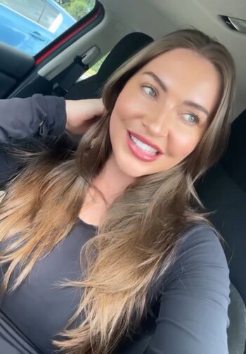 Gracie Lewis
