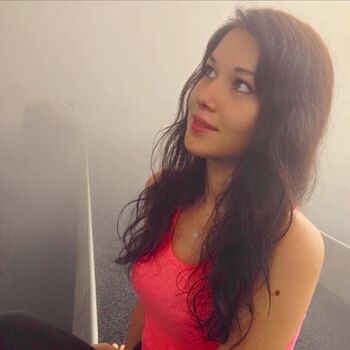 Full leaked Gulsahky private onlyfans photo