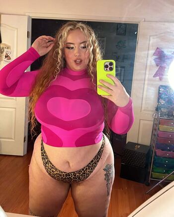 Full leaked Gwen adora private onlyfans photo