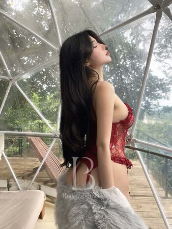 Full leaked Ha my duyen page private onlyfans photo