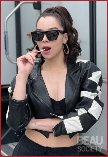 Full leaked Hailee steinfeld  page private onlyfans photo