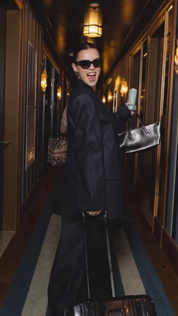 Full leaked Hailee steinfeld  page private onlyfans photo