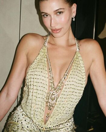 Hailey Baldwin Bieber