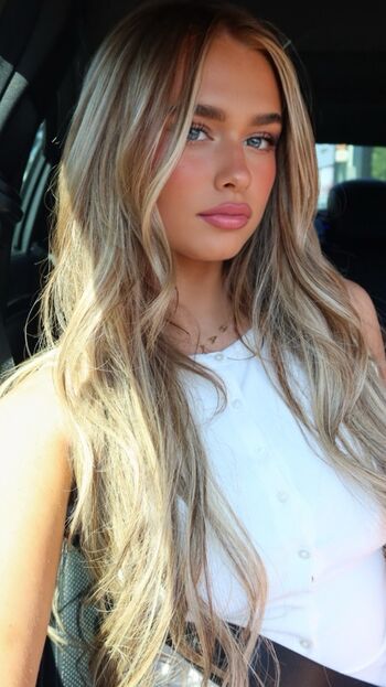 Full leaked Hailey george private onlyfans photo