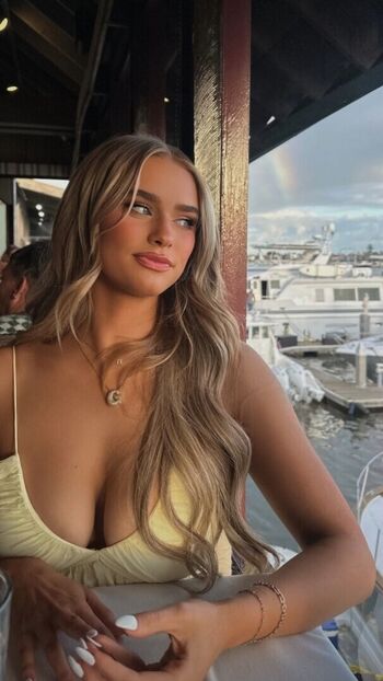 Full leaked Hailey george private onlyfans photo