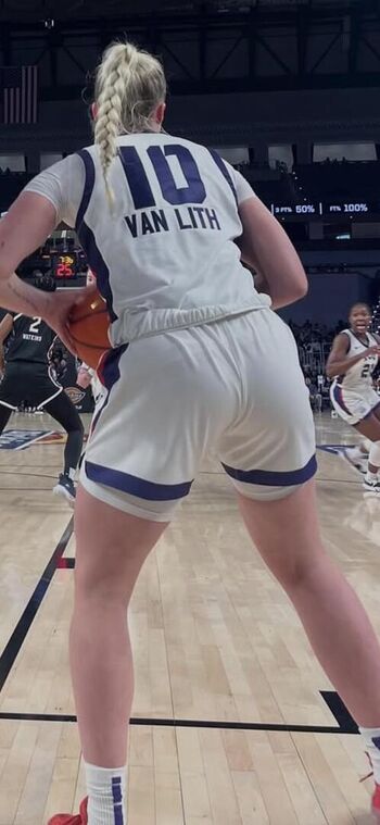 Full leaked Hailey van lith page private onlyfans photo