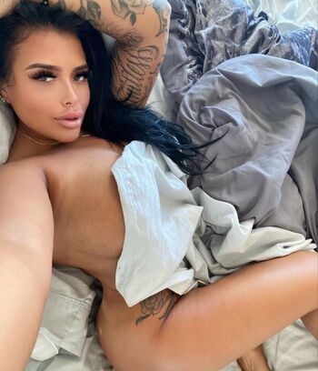 Full leaked Haileyenglandofficial private onlyfans photo