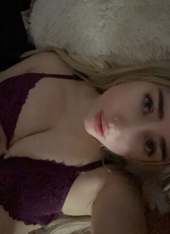 Full leaked Hailsbee  page private onlyfans photo