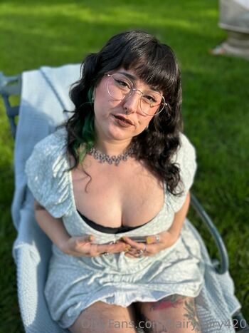 Full leaked Hairyfairy page private onlyfans photo