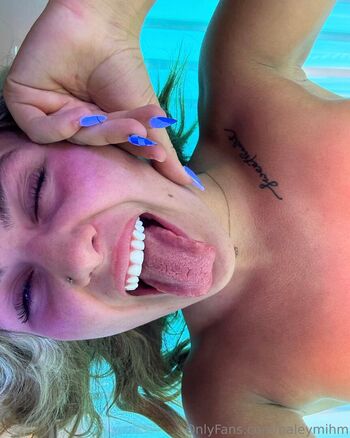 Full leaked Haleymihm  page private onlyfans photo