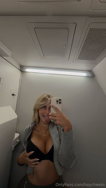 Full leaked Haleymihm  page private onlyfans photo