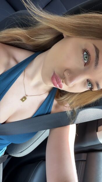 Full leaked Halia beamer private onlyfans photo