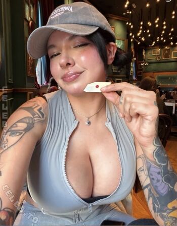 Full leaked Hana c page private onlyfans photo